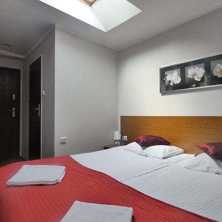 Astral Aparthotel Raszyn Luaran gambar