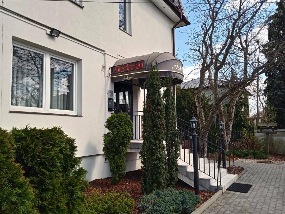 Astral Aparthotel Raszyn Luaran gambar