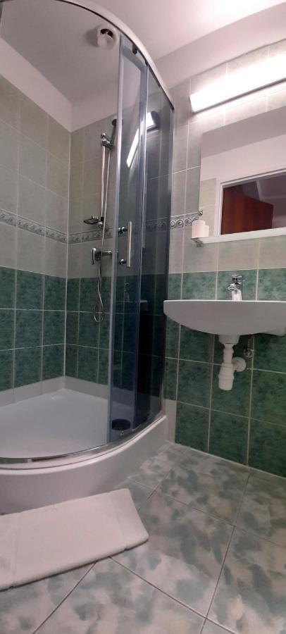 Astral Aparthotel Raszyn Luaran gambar
