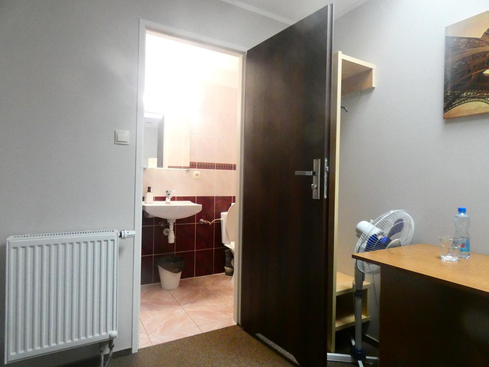Astral Aparthotel Raszyn Luaran gambar