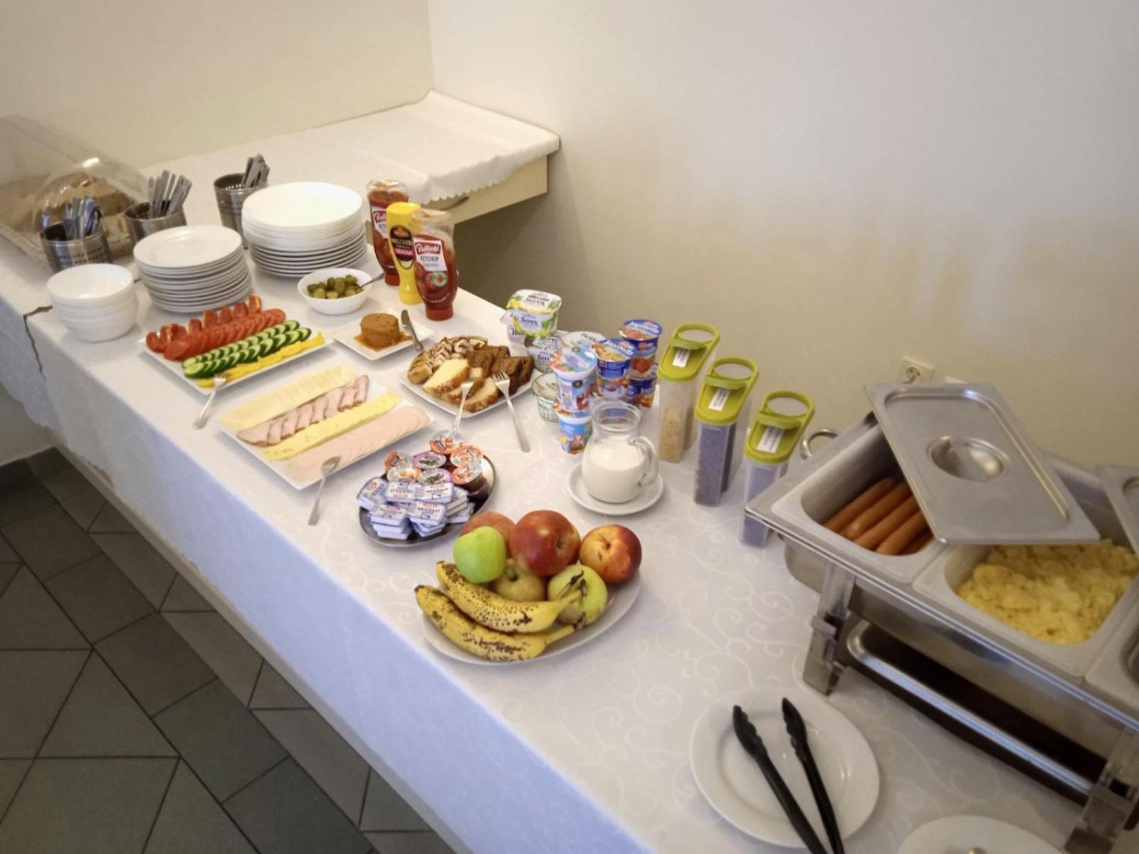 Astral Aparthotel Raszyn Luaran gambar